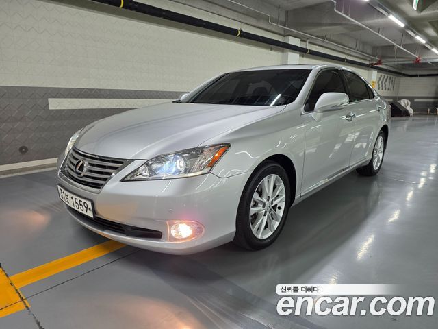 Lexus ES 2011 — photo 2