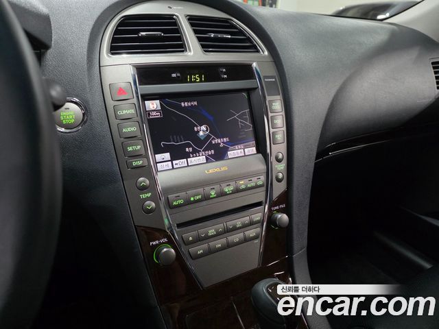 Lexus ES 2011 — photo 7