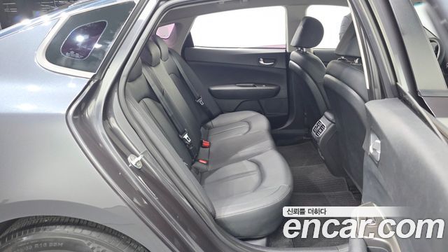 Kia K5 2020 — photo 17