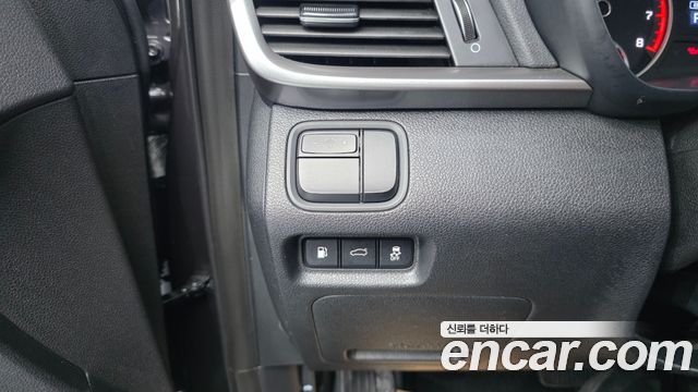 Kia K5 2020 — photo 25