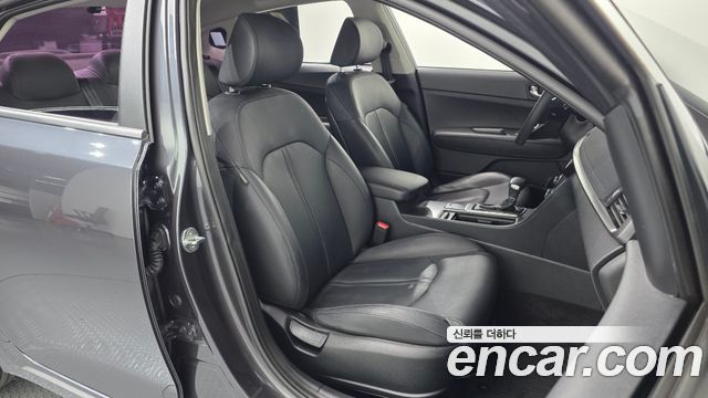 Kia K5 2020 — photo 16