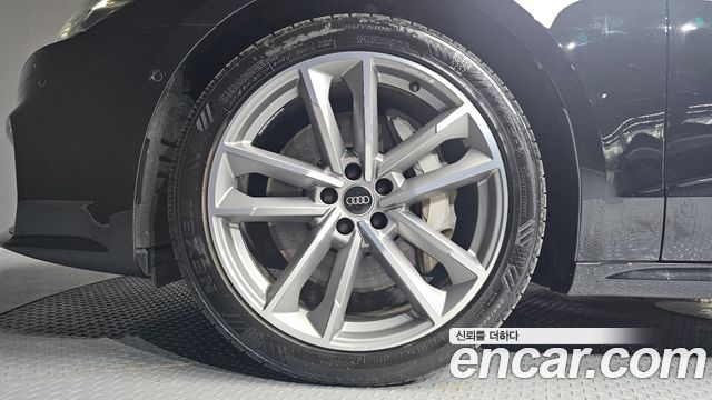 Audi A7 2022 — photo 5