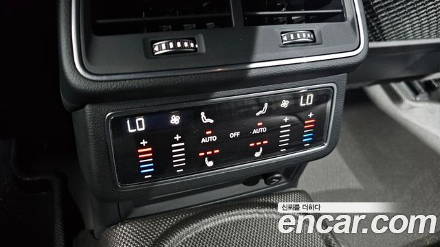 Audi A7 2022 — photo 19