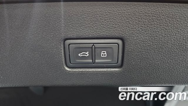 Audi A7 2022 — photo 20