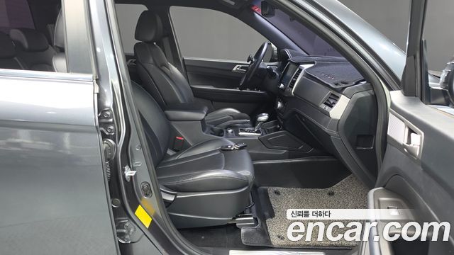 KG Mobility Rexton 2019 — photo 16