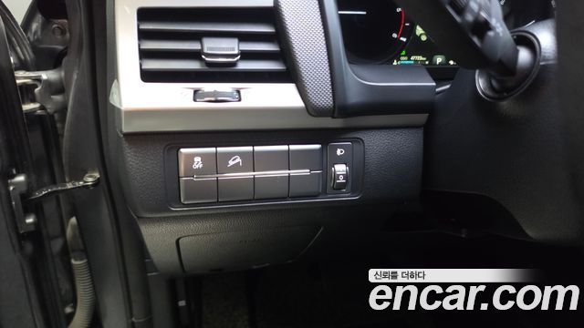 KG Mobility Rexton 2019 — photo 27