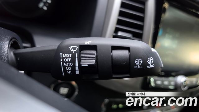 KG Mobility Rexton 2019 — photo 28