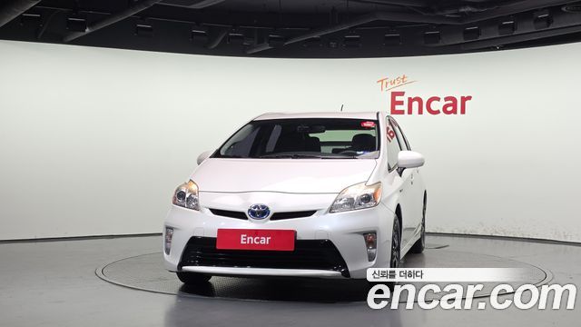 Toyota Prius 2013 — photo 3