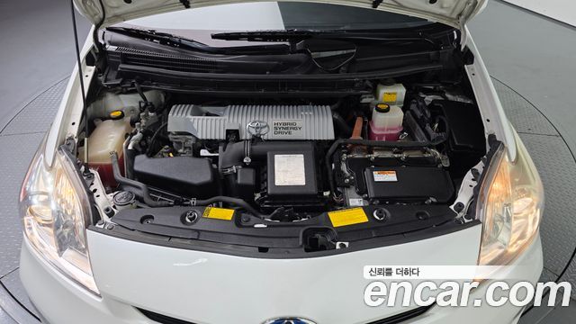 Toyota Prius 2013 — photo 6