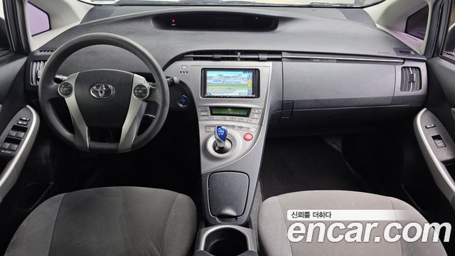 Toyota Prius 2013 — photo 7