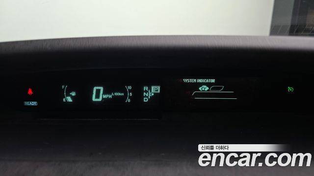 Toyota Prius 2013 — photo 8