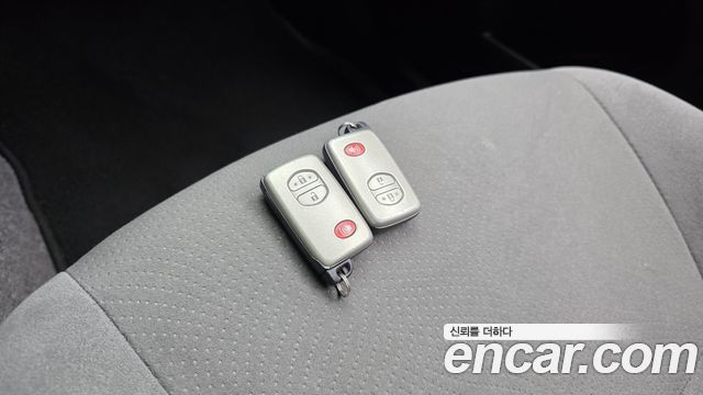 Toyota Prius 2013 — photo 17