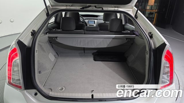 Toyota Prius 2013 — photo 20