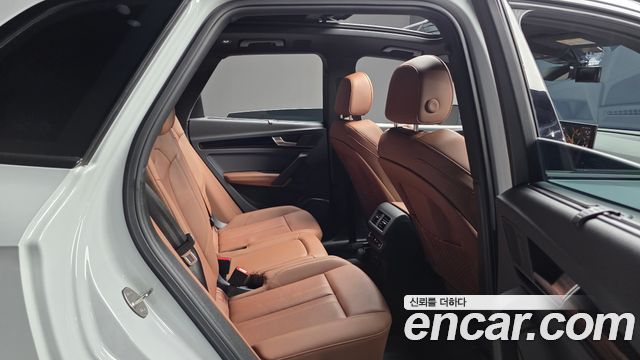 Audi Q5 2024 — photo 18