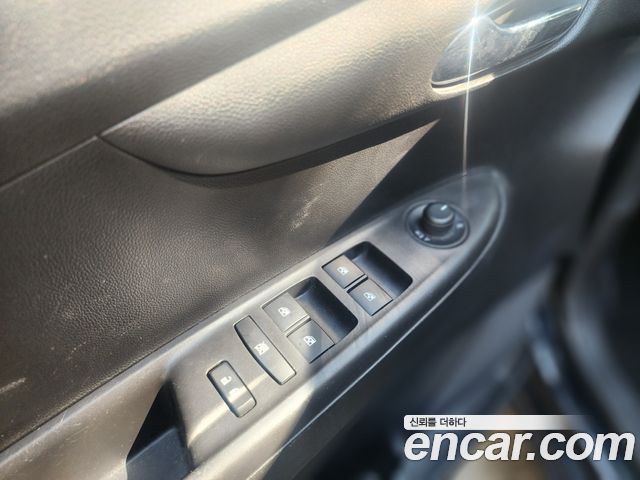 Chevrolet Korea Spark 2017 — photo 15