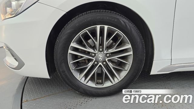 Hyundai Grandeur 2017 — photo 5