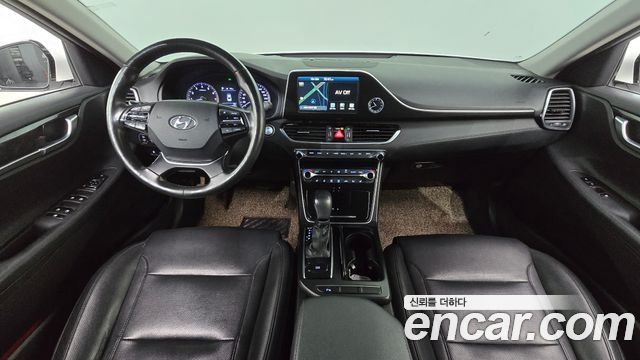 Hyundai Grandeur 2017 — photo 10
