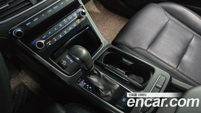 Hyundai Grandeur 2017 — photo 12