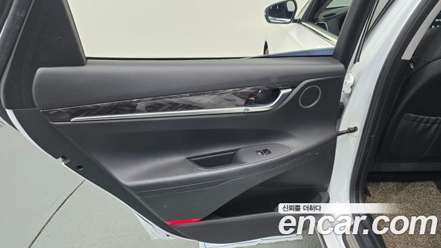 Hyundai Grandeur 2017 — photo 24