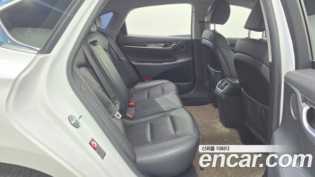 Hyundai Grandeur 2017 — photo 25