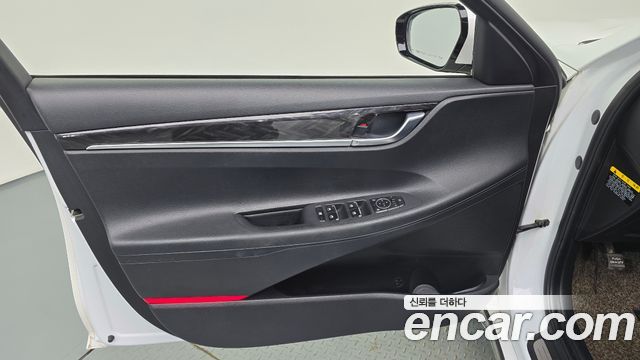 Hyundai Grandeur 2017 — photo 14