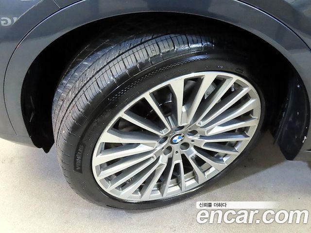 BMW X7 2021 — photo 5