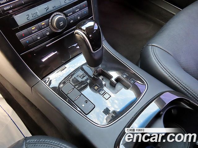 Kia OPIRUS 2008 — photo 10