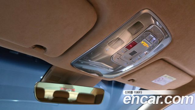 Genesis G80 2023 — photo 24