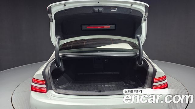 Genesis G80 2023 — photo 26