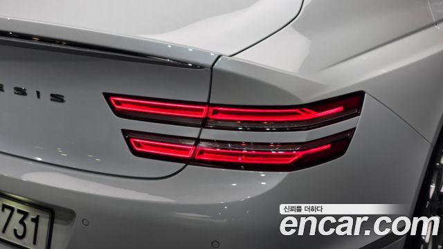 Genesis G80 2023 — photo 9