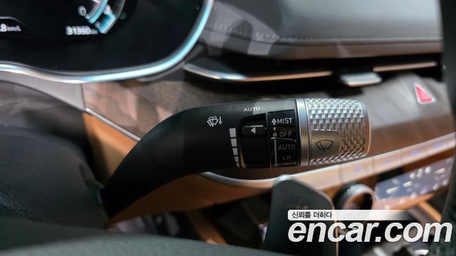 Genesis G80 2023 — photo 39