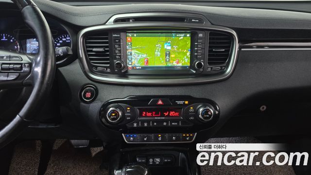 Kia Sorento 2016 — photo 13