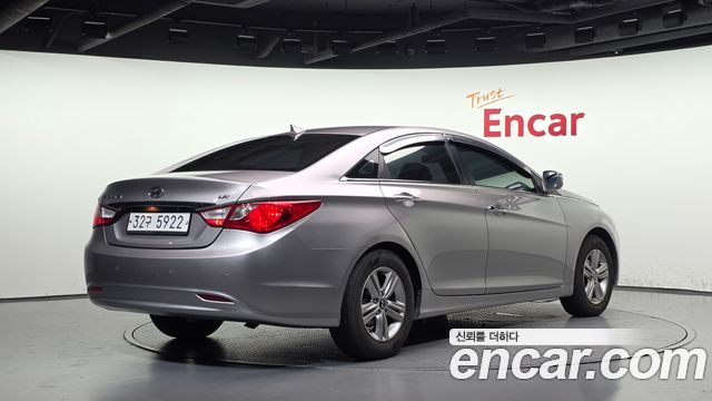 Hyundai Sonata 2014 — photo 2