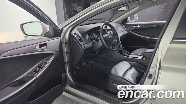 Hyundai Sonata 2014 — photo 10