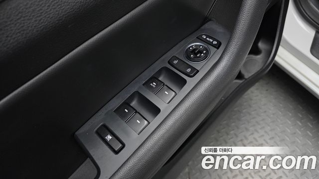 Hyundai Sonata 2016 — photo 16