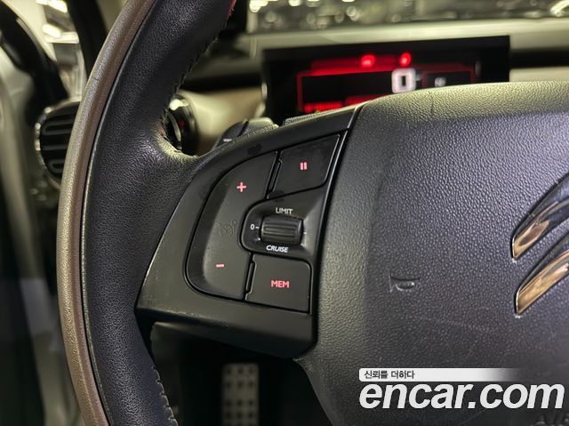 Citroën / DS C4 CACTUS 2017 — photo 12