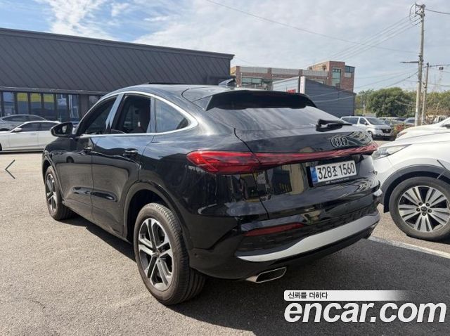 Audi Q5 2025 — photo 4
