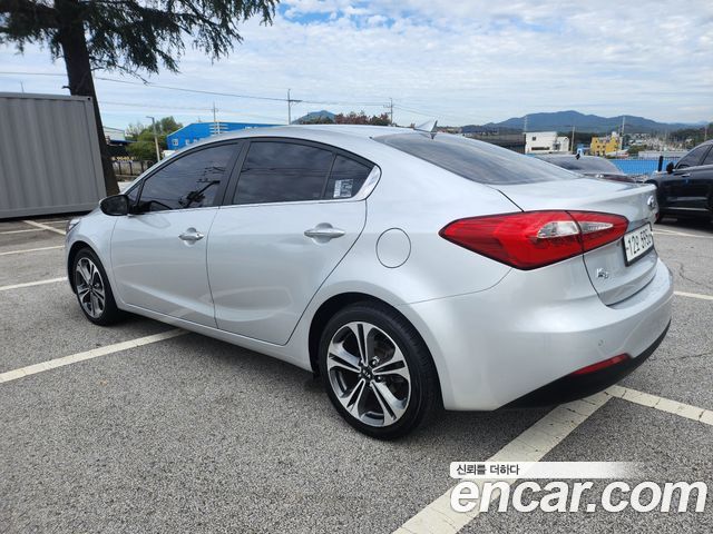 Kia K3 2015 — photo 6