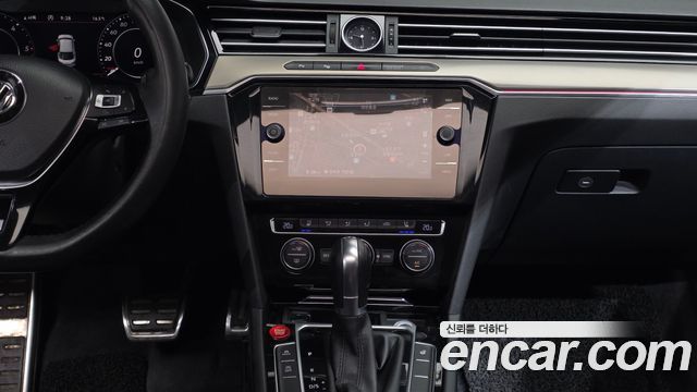 Volkswagen Arteon 2018 — photo 19