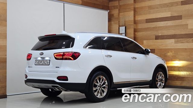 Kia Sorento 2019 — photo 2