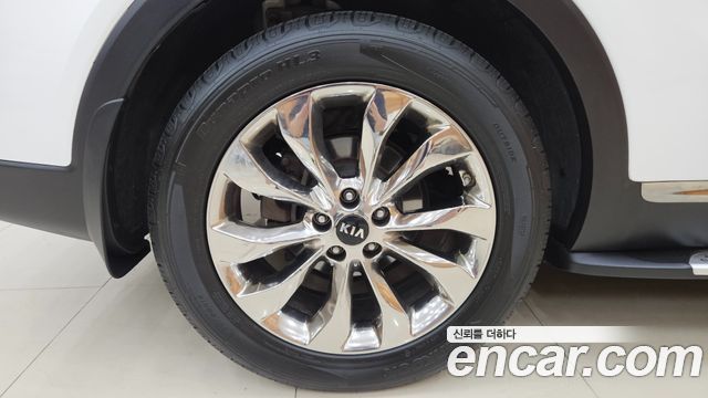 Kia Sorento 2019 — photo 8