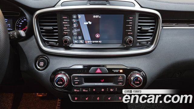 Kia Sorento 2019 — photo 15