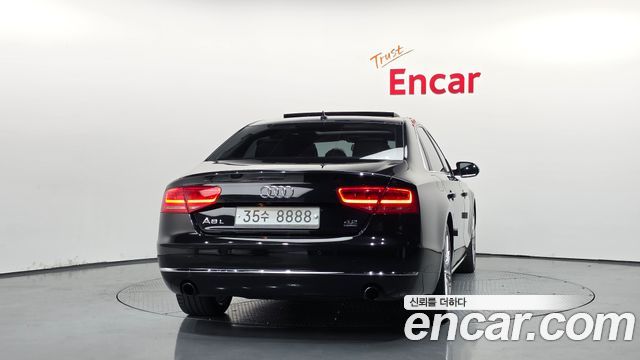 Audi A8 2012 — photo 4