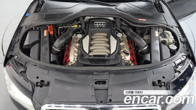 Audi A8 2012 — photo 6