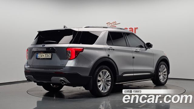 Ford Explorer 2021 — photo 2