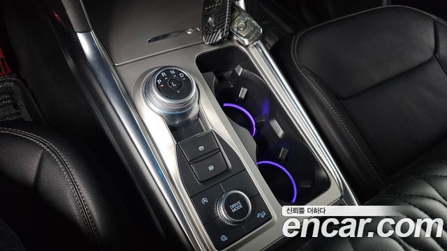 Ford Explorer 2021 — photo 12