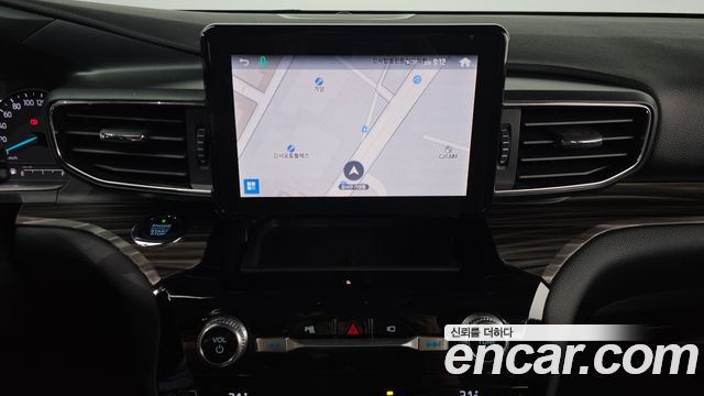 Ford Explorer 2021 — photo 20