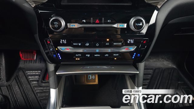 Ford Explorer 2021 — photo 24