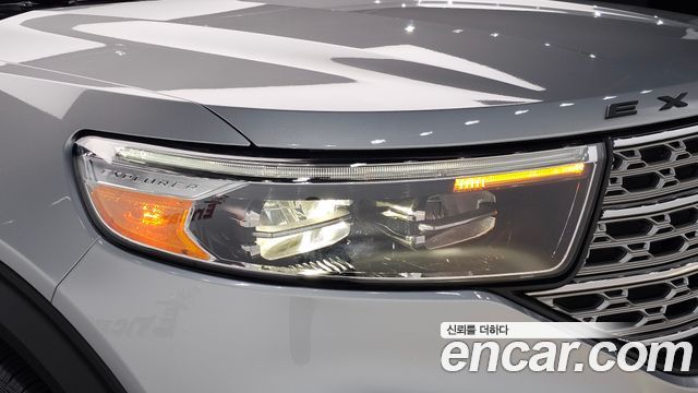 Ford Explorer 2021 — photo 8
