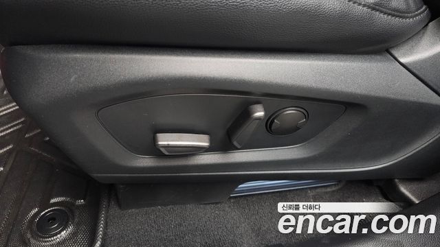 Ford Explorer 2021 — photo 30